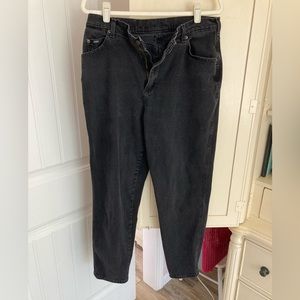 Black Lee jeans, front pockets, back square pockets.